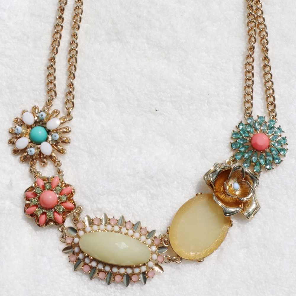 NEW Versona Boho Statement Rhinestone Necklace - Picture 4 of 6